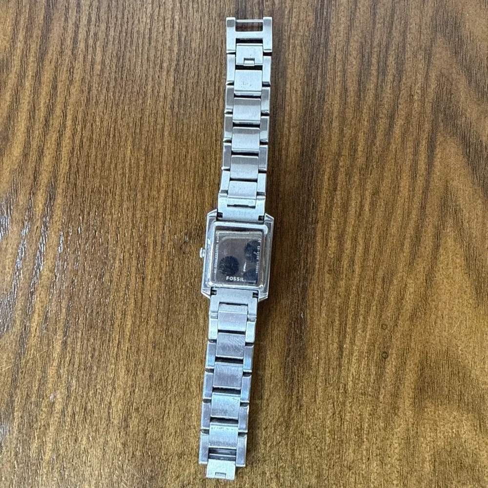 Fossil Quartz Watch Vintage Silver and Gold Tone Needs Battery